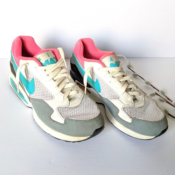 Nike Other - Nike Air Max ST size 10